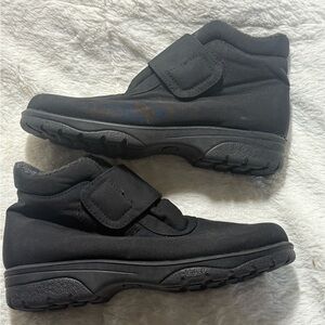 Women’s Toe Warmers Made in Canada Boots Sz 8M Like New!